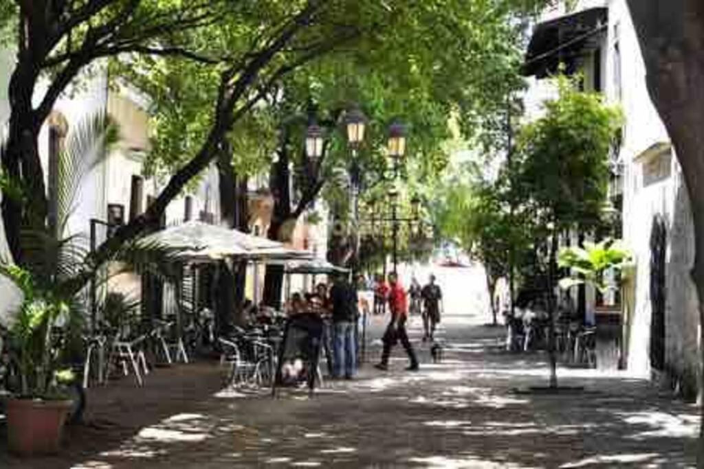Cerca Del Mar, Obelisco Hembra Y Zona Colonial Santo Domingo Bagian luar foto